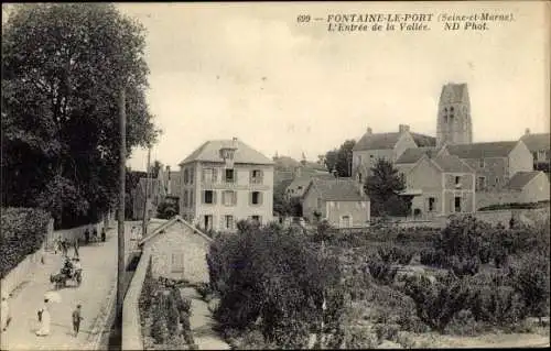Ak Fontaine le Port Seine et Marne, Entrée de la Vallée, vue partielle du village