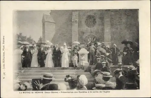 Ak La Mothe Saint Héray Deux Sèvres, Présentation des Rosières à la Sortie de l´Église