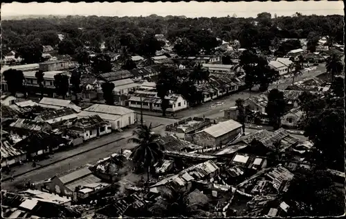 Ak Conakry Guinea, Fliegeraufnahme Quartier africain