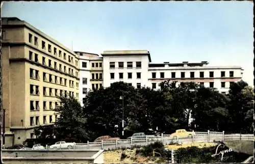 Ak Suresnes Hauts de Seine, L'Hôpital Foch