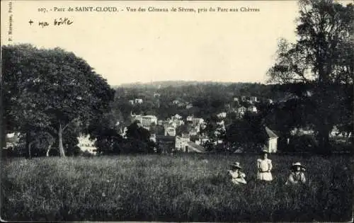 Ak Saint Cloud Hauts de Seine, Vue des Côteaux de Sèvres, pris du parc aux Chèvres