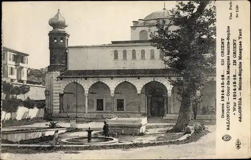 Ak Thessaloniki Griechenland, Cour de la Mosquee Sainte Sophie