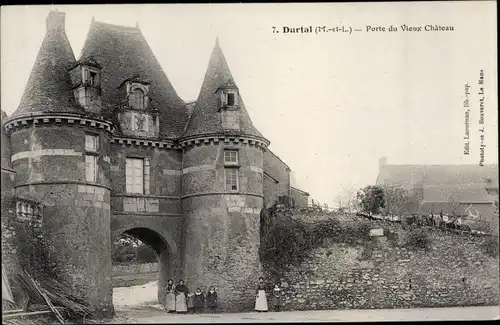 Ak Durtal Maine et Loire, Porte du Vieux Chateau