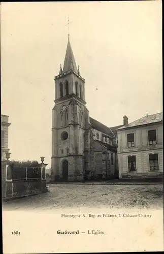 Ak Guérard Seine-et-Marne, L´Eglise