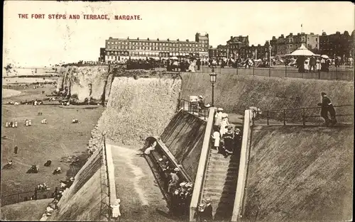 Ak Margate South East England, The fort steps and terrace