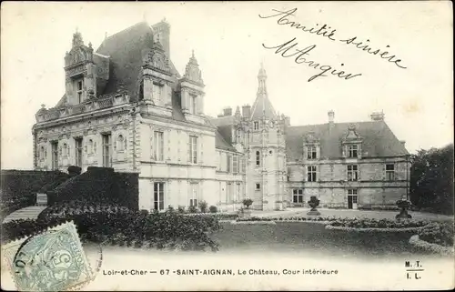 Ak Saint Aignan Loir et Cher, Le Chateau, Cour Interieur