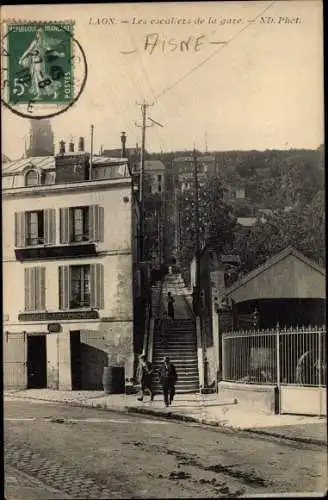 Ak Laon Aisne, Les escaliers de la gare