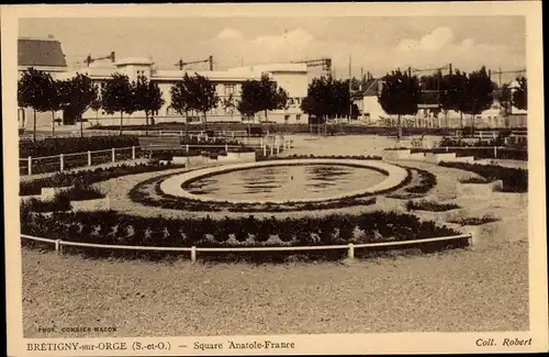 Ak Brétigny-sur-Orge Essonne, Square Anatole France