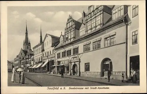 Ak Saalfeld an der Saale Thüringen, Saalstraße mit Stadtapotheke
