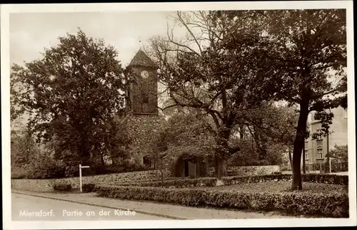 Ak Miersdorf Zeuthen in Brandenburg, Partie an der Kirche