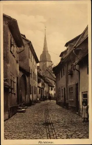 Ak Weimar in Thüringen, Partie in der Altstadt, Kirchturm