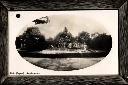 Passepartout Präge Ak Fürth in Mittelfranken Bayern, Kunstbrunnen