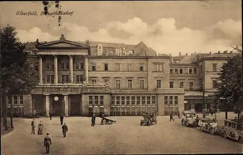 Ak Elberfeld Wuppertal in Nordrhein Westfalen, Blick auf den Hauptbahnhof, Straßenseite