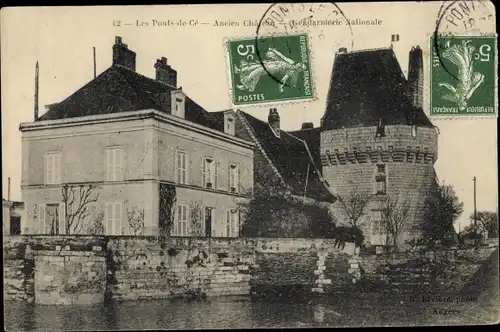 Ak Les Ponts de Cé Maine et Loire, Ancien Chateau, Gendarmerie Nationale