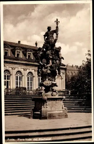 Ak Fulda in Osthessen, Flora-Vase und Stadtsaal