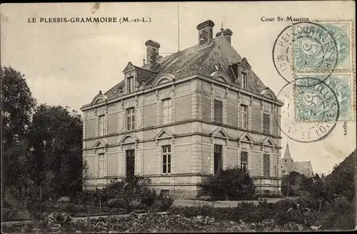 Ak Le Plessis-Grammoire Maine et Loire, Cour St Maurice