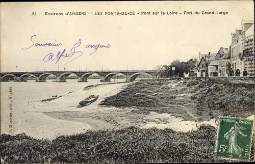 Ak Les Ponts de Cé Maine et Loire, Pont sur la Loire, Port du Grand Large