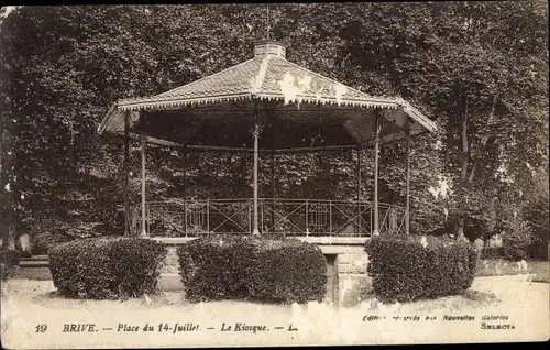 Ak Brive-la-Gaillarde Corrèze, Le Kiosque