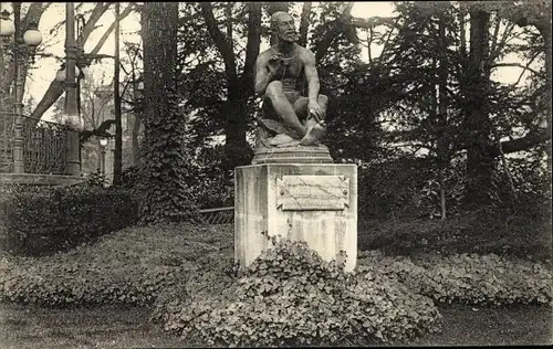 Ak Toulouse Haute Garonne, Ortspartie mit Denkmal