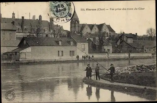 Ak Vierzon Cher, Vue prise des rives du Cher