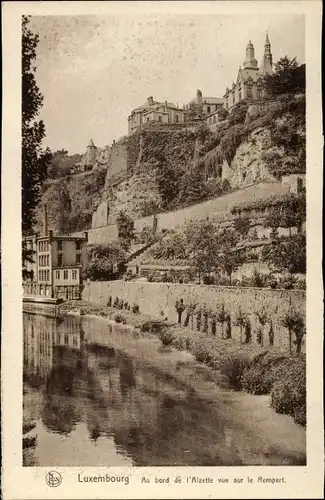 Ak Luxemburg Luxembourg, Au bord de l'Alzetette vue sur le Rempart