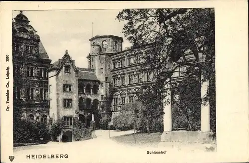 Ak Heidelberg am Neckar, Schlosshof