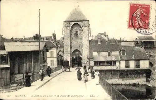 Ak Moret-sur-Loing Seine et Marne, Entrée du Pont et Porte de Bourgogne