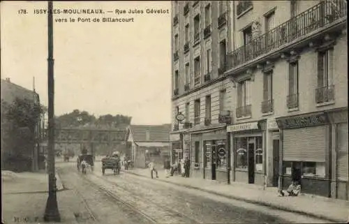 Ak Issy les Moulineaux Hauts de Seine, Rue Jules Gevelot vers le pont de Billancourt