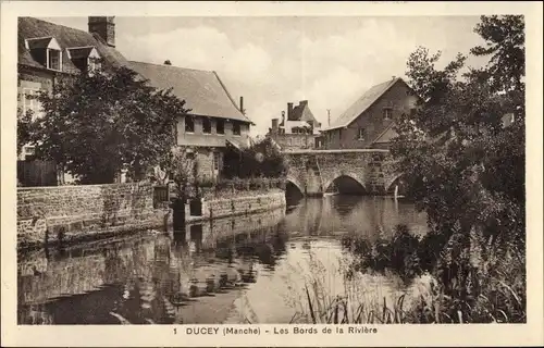 Ak Ducey Manche, Les bords de la Riviere