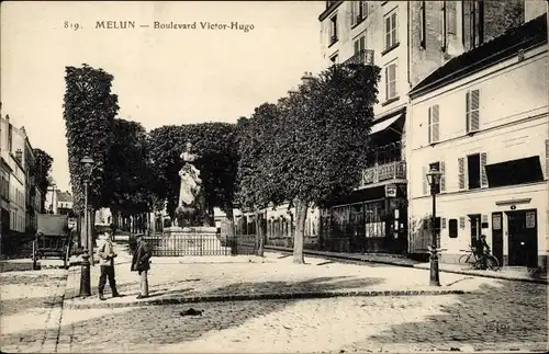 Ak Melun Seine et Marne, Boulevard Victor-Hugo