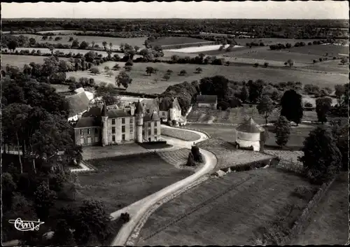 Ak Le Breil sur Merize Sarthe, Château de Pescheré, Vue Aérienne