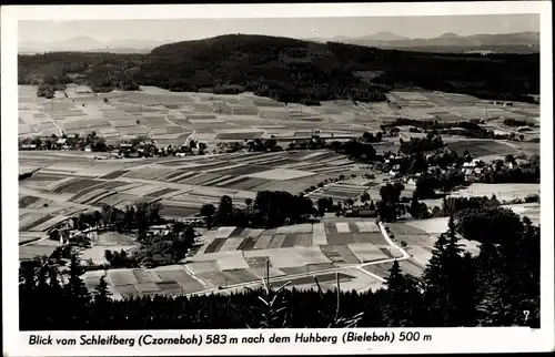 Ak Bieleboh im Kreis Bautzen, Blick vom Schleifberg zum Ort und nach dem Huhberg