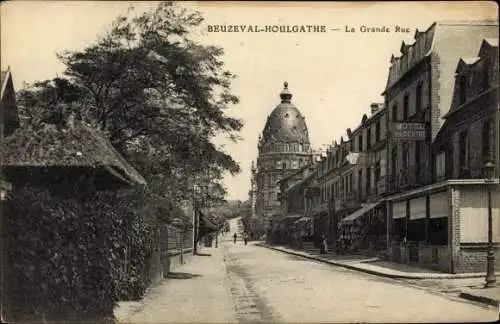 Ak Beuzeval Houlgate Calvados, La Grande Rue, Hotel du Centre