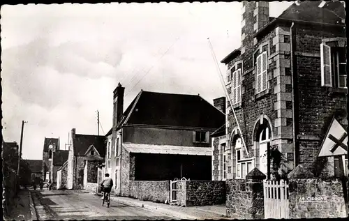 Ak Carolles-Plage Manche, La rue principale