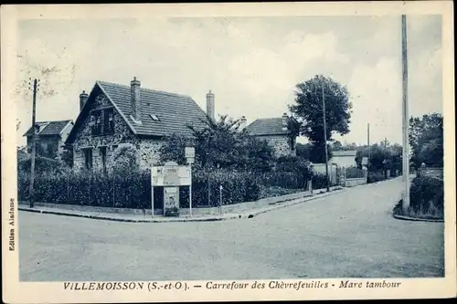 Ak Villemoisson Essonne, Carrefour des Chevrefeuilles, Mare tambour