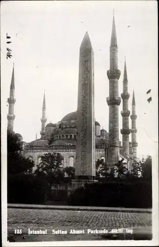 Ak Istanbul Türkei, Sultan Ahmet Parkrade diklitt tas