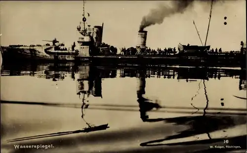 Ak Deutsches Kriegsschiff, Torpedoboot im Einsatz, Wasserspiegel, Kaiserliche Marine