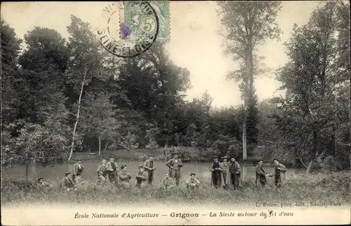 Ak Thiverval Grignon Yvelines, La Sieste autour du Jet d'eau, École Nationale d'Agriculture