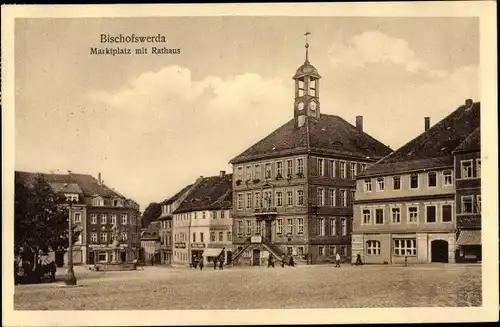 Ak Bischofswerda in Sachsen, Marktplatz mit Rathaus