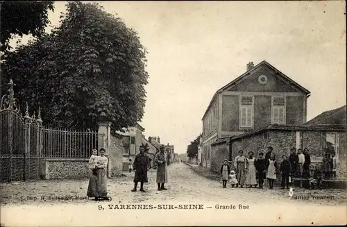 Ak Varennes sur Seine et Marne, Grande Rue