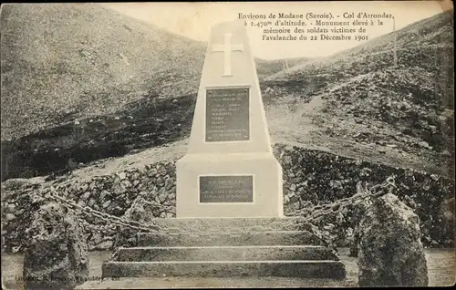 Ak Modane Savoie, Col d'Arrondaze, Monument eleve a la memoire des soldats victimes de l'avalanches