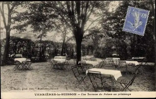 Ak Verrières le Buisson Essonne, Une Terrasse du Faisan au printemps