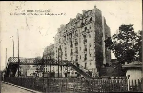 Ak Bois Colombes Hauts de Seine, La Passerelle de la Rue des Aubepines