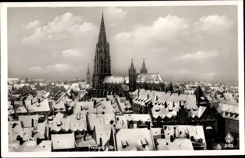 Ak Freiburg im Breisgau, Münster im Winter, Stadtübersicht