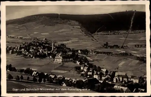 Ak Oberwiesenthal im Erzgebirge, Fichtelberg, Panorama vom Ort