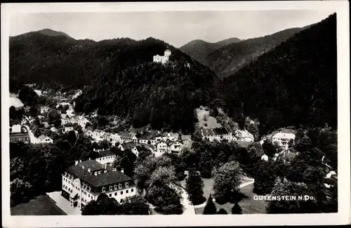 Ak Gutenstein in Niederösterreich, Ort aus der Vogelschau