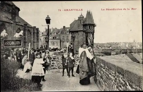 Ak Granville Manche, La Benediction de la Mer