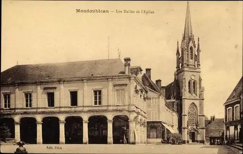 Ak Mondoubleau Loir et Cher, Les Halles et l'Église