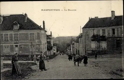 Ak Mauperthuis Seine et Marne, La Descente