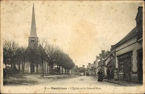 Ak Montrieux Loir et Cher, L'Église et la Grande Rue